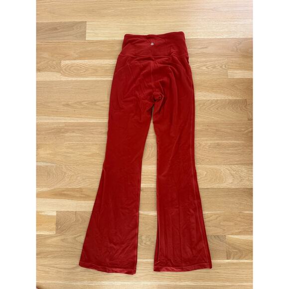 Lululemon Groove Super High Rise Flared Pant // Cayenne // 6 - Picture 5 of 6
